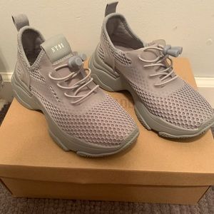 Steve Madden tennis shoes